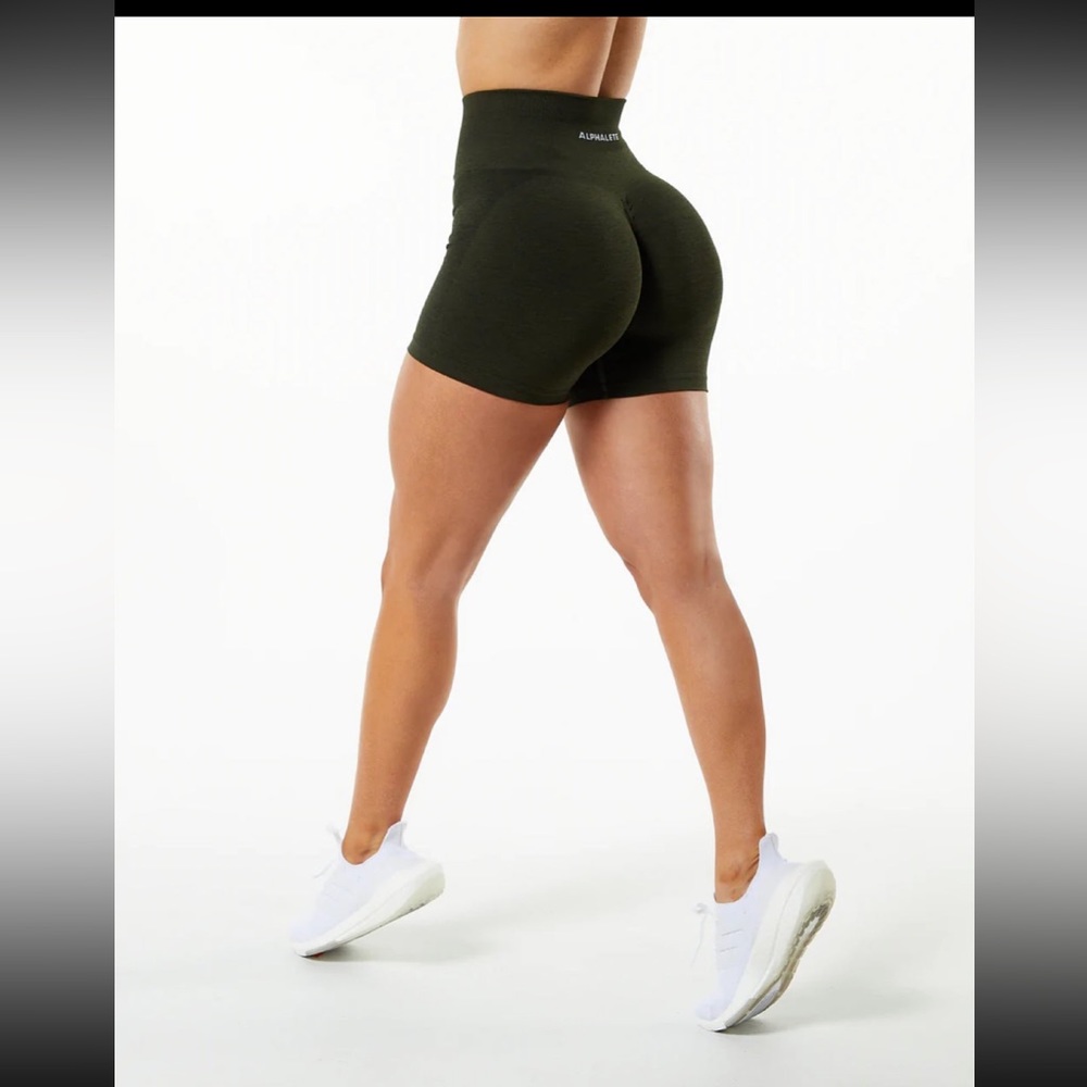 Alphalete Amplify Shorts